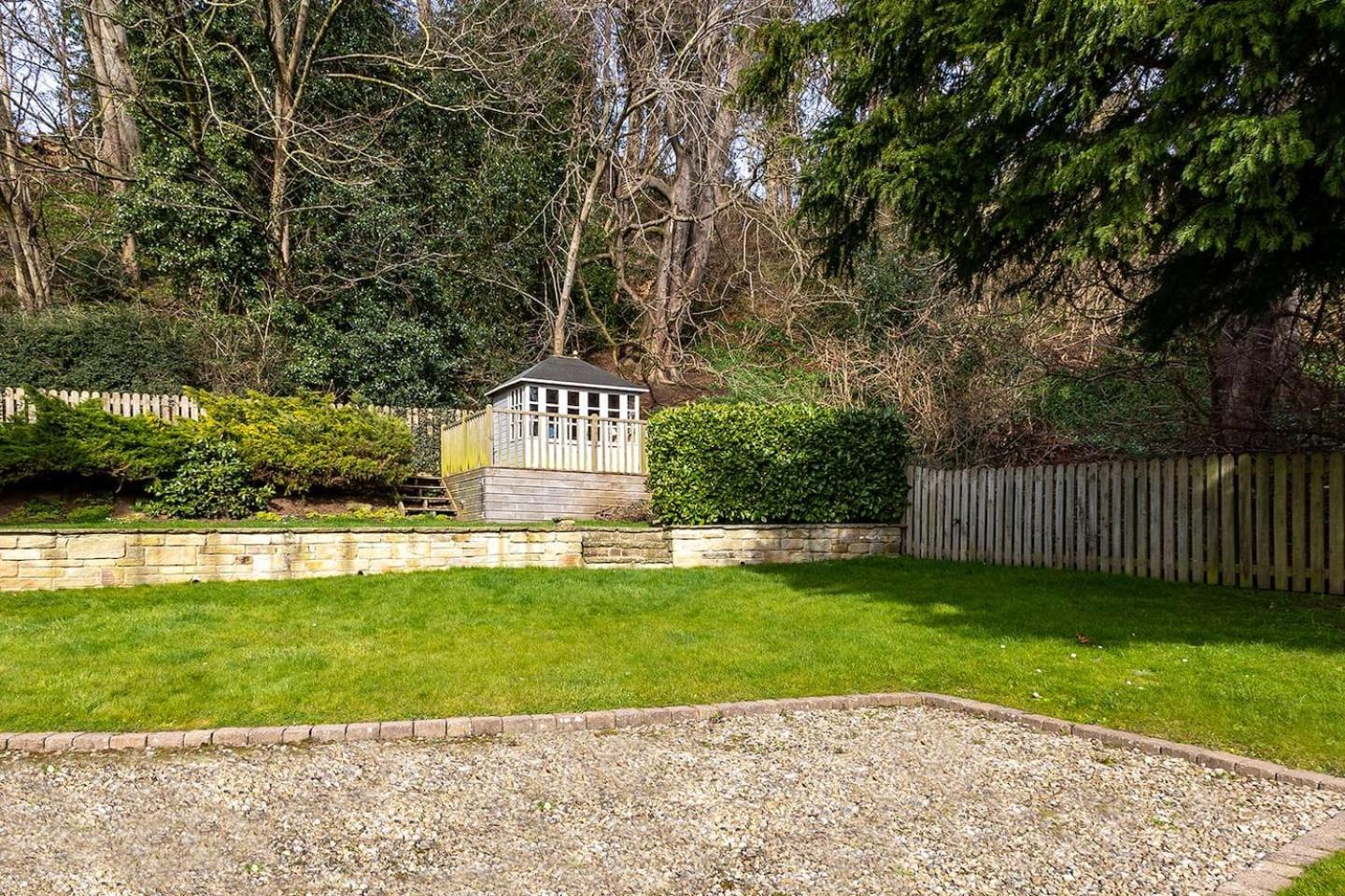 Turnerdale Cottage, Nr Whitby, Sleeps 6, Dogs Holiday home