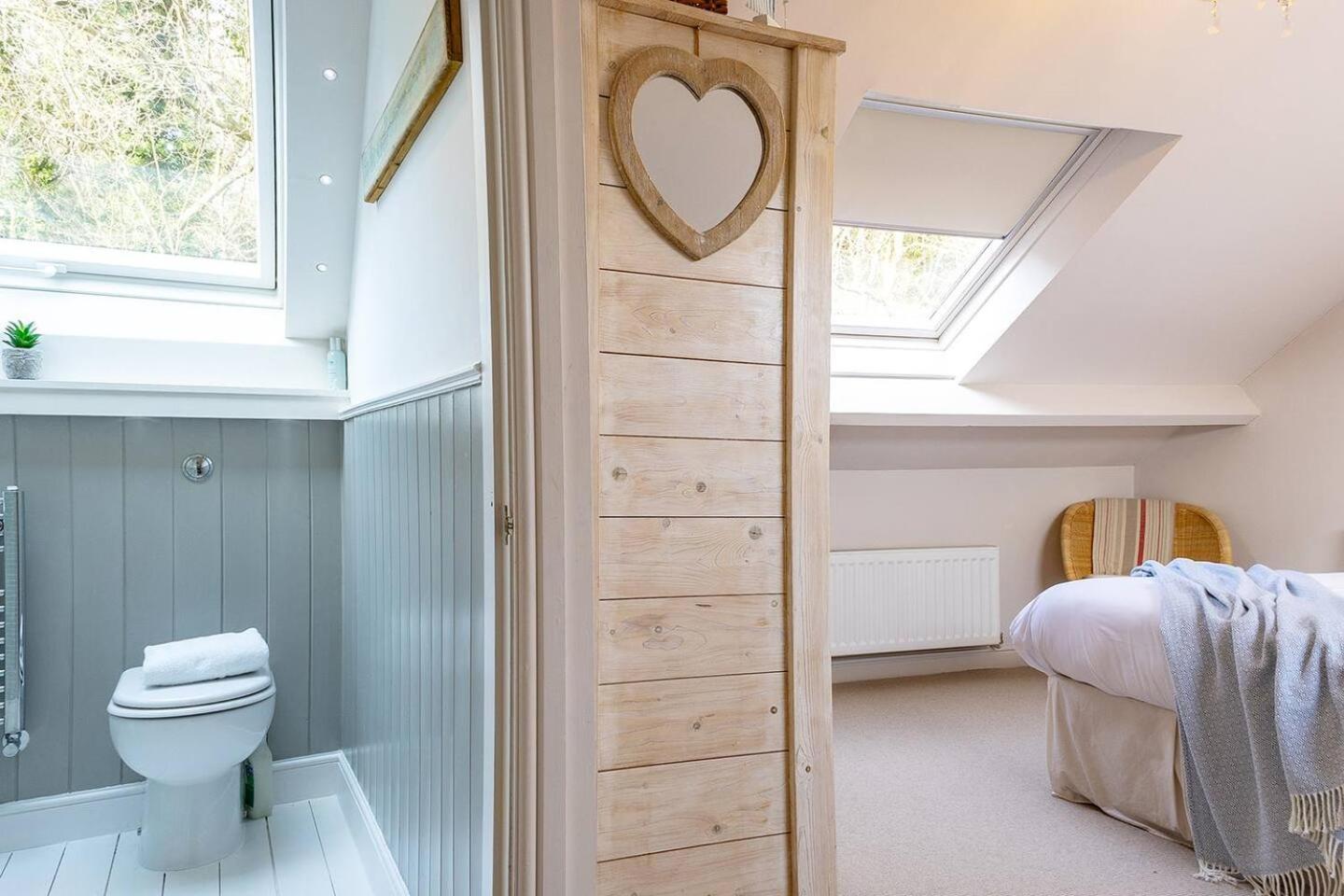 Turnerdale Cottage, Nr Whitby, Sleeps 6, Dogs * Whitby